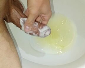 POLLA APUNTO DE ESTALLAR, GRANDE Y VENOZA, JUGANDO CON AVENA