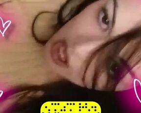 Samira la beurette a une grosse bouche de pipeuse