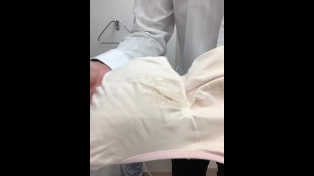 今日は彼女が先に出勤したので汚パンツを嗅ぎながらナイトブラにドロドロ射精 - HubUrbate
