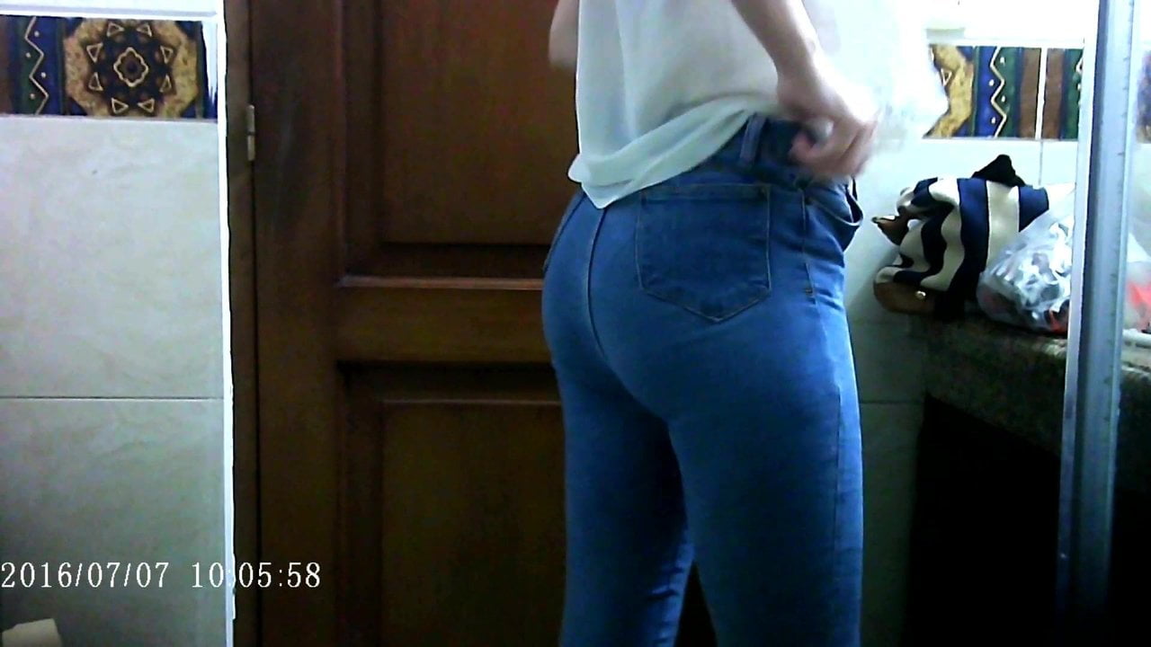 Voyeur - Teen Spied in Fake Casting