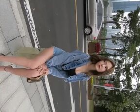街拍美腿高跟