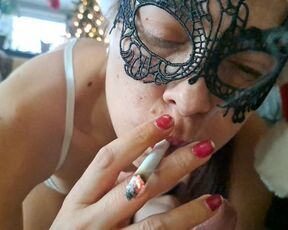 Christmas blow job ???????? Watch the full video on my OF!